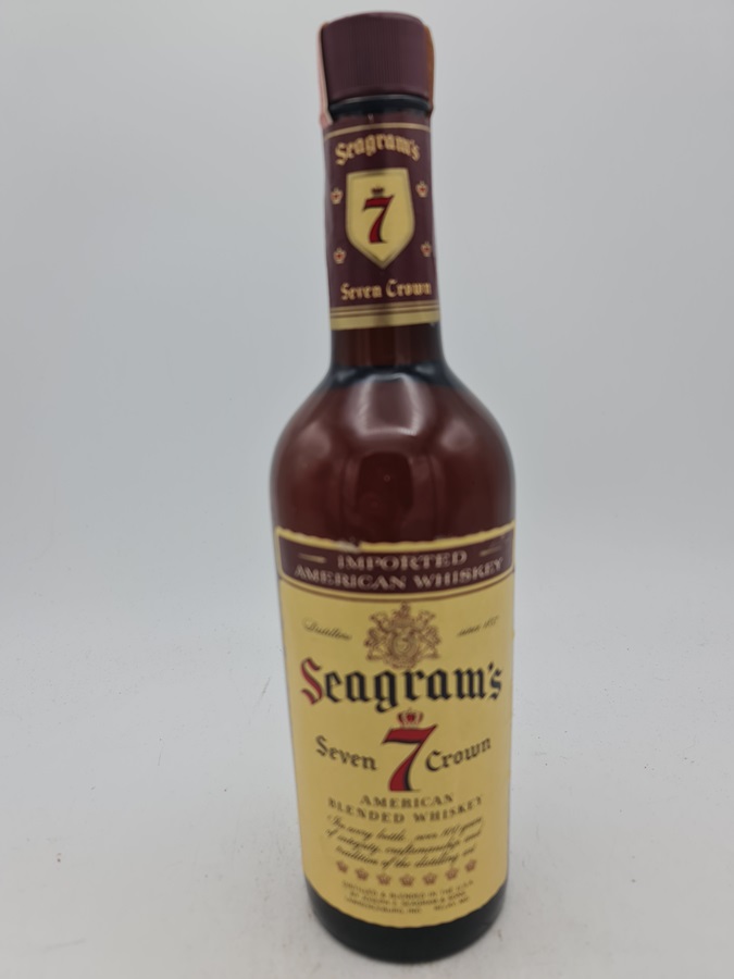 Seagram's Seven Crown American Blended Whiskey 43,0% alc by vol 700ml