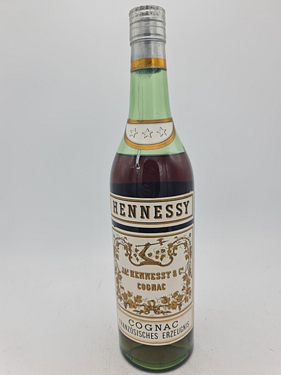 Hennessy Cognac Three Stars 40% alc. by vol 70cl NV 'old release'